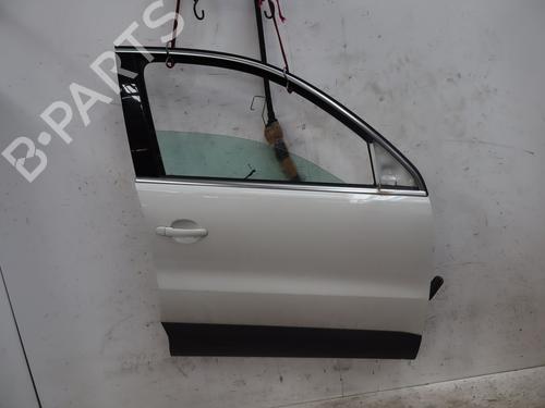 right-front-door-vw-tiguan-5n_-2007-2008-2009-2010-2011-2012-2013-2014-2015-2016-2017-2018-34573142 main image