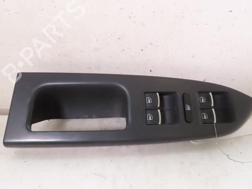 Used Left front window switch Left front window switch VW TOURAN (1T3) 1.6 TDI (105 hp) 19391460 19391460