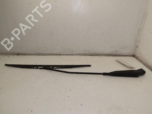 Used Front windshield wiper arm PEUGEOT 205 II (20A/C) 1.7 Diesel (60 hp) 29621678