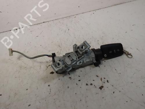 Clé de contact VW GOLF VII (5G1, BQ1, BE1, BE2) 2.0 TDI (150 hp) 31962576