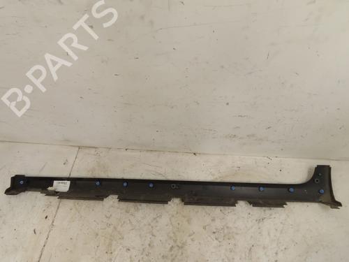 Used Right sideskirt CITROËN C3 III (SX) 1.2 PureTech 82 (83 hp) 28572491