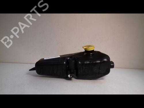 windscreen-washer-tank-dacia-sandero-ii-15-dci-289101168r-2012-11825225 main image