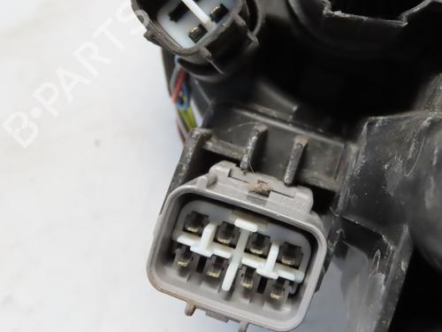 Right headlight TOYOTA AURIS Estate (_E18_) 1.8 Hybrid (ZWE186_, ZWE186R, ZWE186H) | BP30954549C29 