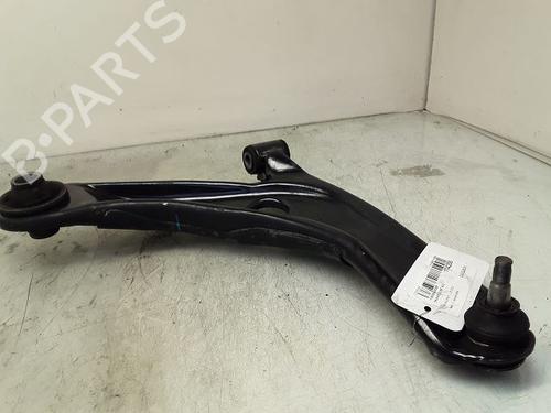 Used Right front suspension arm TOYOTA YARIS (_P13_) 1.5 Hybrid (NHP130_, NHP130) (101 hp) 14889803