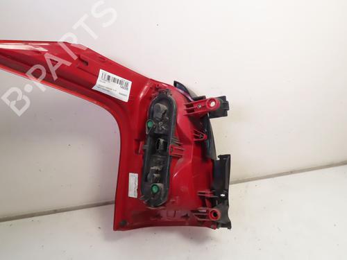Used Right taillight PEUGEOT 5008 (0U_, 0E_) 1.6 HDi (110 hp) 21672573