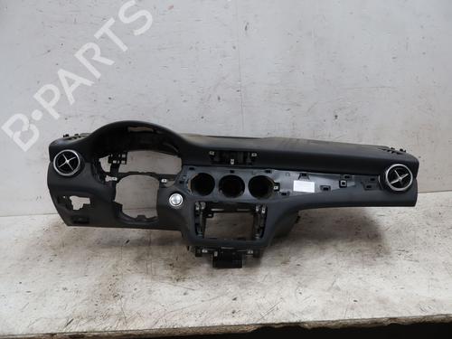 Used Dashboard Dashboard MERCEDES-BENZ GLA-CLASS (X156) GLA 200 (156.943) (156 hp) 35747996 35747996