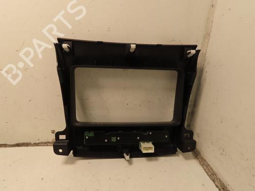 Pulsante luci di emergenza PEUGEOT 4007 (VU_, VV_) 2.2 HDi (156 hp) 32377706