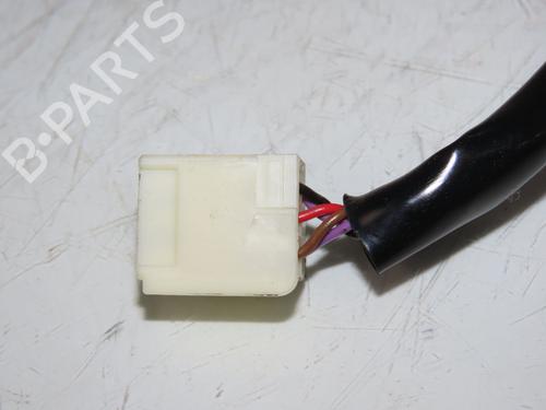 Used Left mirror TOYOTA RAV 4 II (_A2_) 2.0 4WD (ACA21, ACA20) (150 hp) 30953432