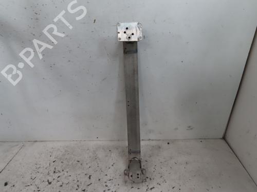 front-bumper-reinforcement-peugeot-308-sw-ii-lc_-lj_-lr_-lx_-l4_-2014-2015-2016-2017-2018-2019-2020-2021-30952474 main image