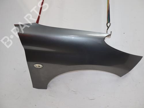 Used Right front fenders Right front fenders 37162579 37162579