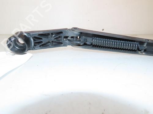 Used Front windshield wiper arm Front windshield wiper arm TOYOTA YARIS (_P9_) 1.0 VVT-i (KSP90_, KSP90R) (69 hp) 19669080 19669080