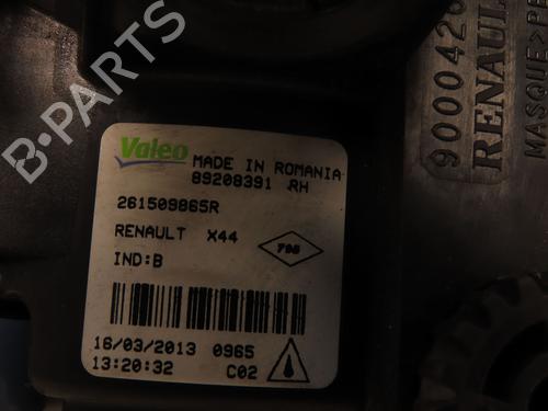 Right front fog light RENAULT TWINGO II (CN0_) 1.2 16V (CN04, CN0B) | BP30692207C31 