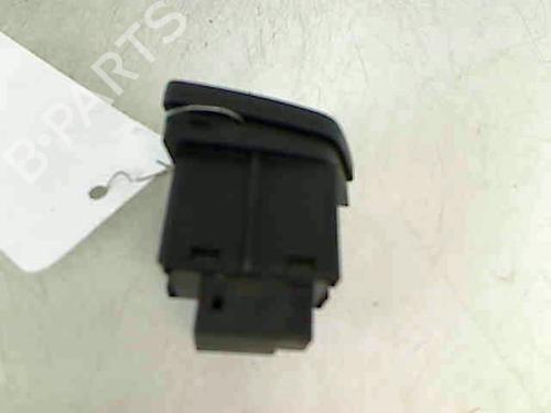 Used Warning switch AUDI Q5 (8RB) 3.0 TDI quattro (245 hp) 15745207