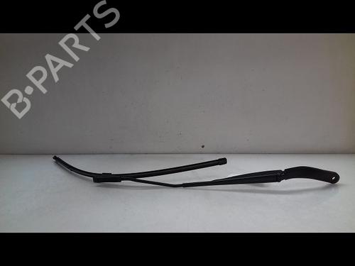 Used Front windshield wiper arm RENAULT CAPTUR I (J5_, H5_) 1.5 dCi 90 (J5N4, J5M5, J5MW, J5M6, J5AL, J5AJ) (90 hp) 14958029