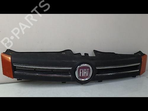 Used Grille FIAT PANDA (169_) 1.2 (169.AXB11, 169.AXB1A) (60 hp) 8974706