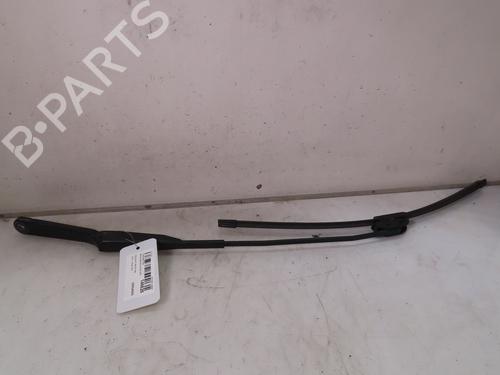 Used Front windshield wiper arm PEUGEOT 406 (8B) 2.2 (158 hp) 19337956