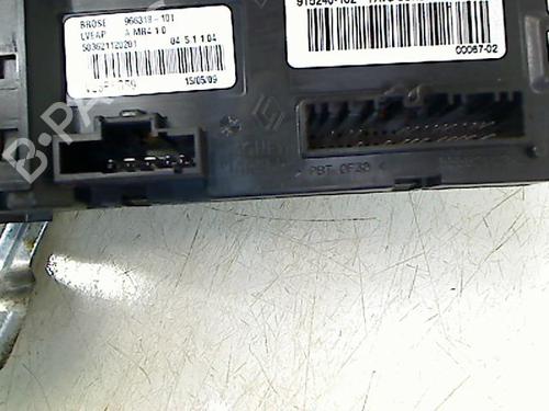 Used Front left window mechanism RENAULT MEGANE III Coupe (DZ0/1_) 1.5 dCi (DZ0A) (86 hp) 8975557