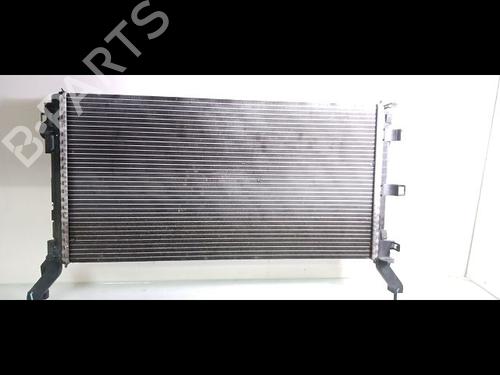 Used Water radiator Water radiator 15685728 15685728
