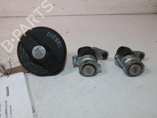 Electronic module CITROËN JUMPER II Van 2.2 HDi 120 | BP30951185M83