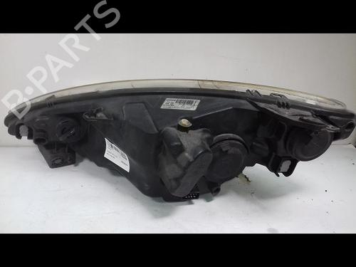 Used Right headlight Right headlight PEUGEOT 1007 (KM_) 1.4 HDi (68 hp) 8997189 8997189