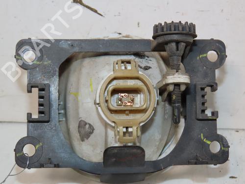 right-front-fog-light-citroen-c4-cactus-2014-31962678 main image