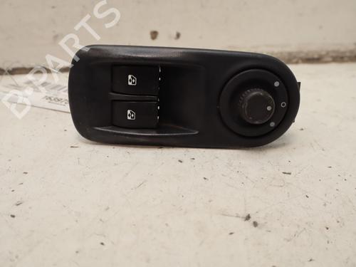 Fensterheberschalter links vorne für RENAULT TRAFIC II Bus (JL) 2.0 dCi 115 (JL00, JL01, JL0H, JL0M, JL0U) (114 hp) 33137572