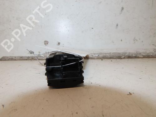 Bouton de warning BMW X1 (F48) xDrive 20 d (190 hp) 31324948