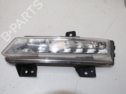 left-daytime-light-renault-megane-iii-hatchback-bz01_-b3_-2008-39220809 main image