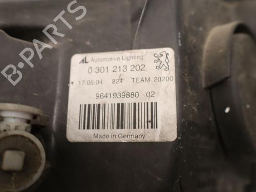 Used Right headlight Right headlight PEUGEOT 407 SW (6E_, 6D_) 2.0 HDi 135 (136 hp) 33835731 33835731