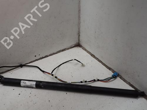 Used Tailgate lift support Tailgate lift support MERCEDES-BENZ GLA-CLASS (X156) GLA 200 (156.943) (156 hp) 35748053 35748053