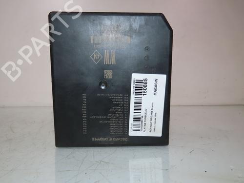 Used Fuse box RENAULT SCÉNIC IV (J9_) 1.6 dCi 130 (130 hp) 30950768