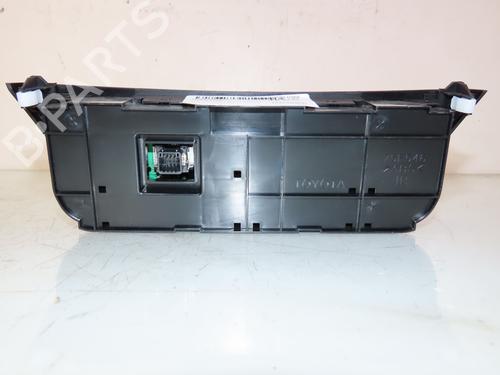 climate-control-toyota-rav-4-iv-_a4_-2012-2013-2014-2015-2016-2017-2018-2019-36484395 main image