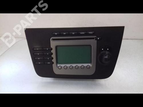 Used Radio SEAT ALTEA (5P1) 1.9 TDI (105 hp) 8984729