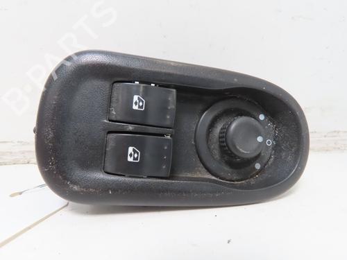 Left front window switch RENAULT MASTER III Van (FV) 2.3 dCi 110 FWD (FV0R, FV0W, FV1A) | BP27666087I27