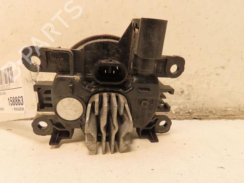 Used Right front fog light RENAULT CAPTUR I (J5_, H5_) 1.5 dCi 90 (J5N4, J5M5, J5MW, J5M6, J5AL, J5AJ) (90 hp) 30557015