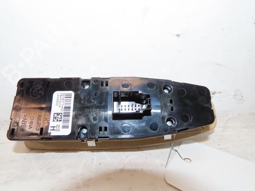 Left front window switch BMW 3 Touring (F31) 320 d xDrive | BP28051013I27 - Image 2