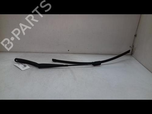 Used Front windshield wiper arm FORD FOCUS IV (HN) 1.0 EcoBoost (125 hp) 14980465