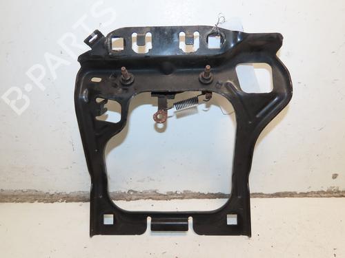 hood-lock-peugeot-208-i-ca_-cc_-2012-2013-2014-2015-2016-2017-2018-2019-2020-2021-32486763 main image