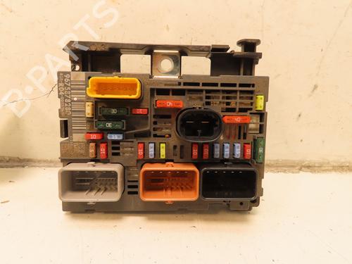 Used Fuse box CITROËN BERLINGO MULTISPACE (B9) 1.6 HDi 90 (92 hp) 30950608