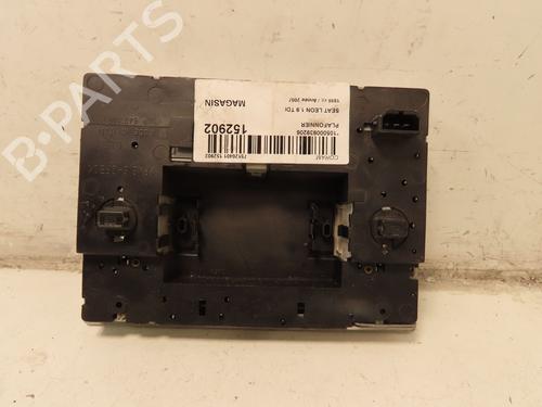 Interior roof light SEAT LEON (1P1) 1.9 TDI | BP29469112I8 