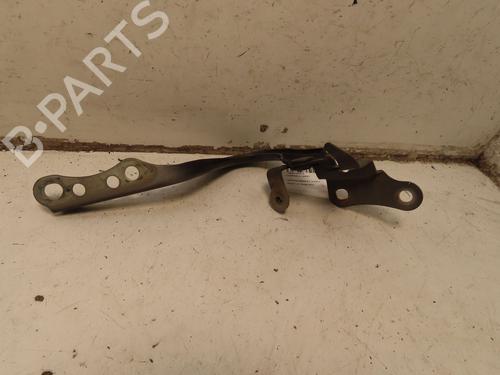 Dørhængsel/Dørbegrænser TOYOTA YARIS (_P13_) 1.3 (NSP130_, NSP130) (99 hp) 32179345