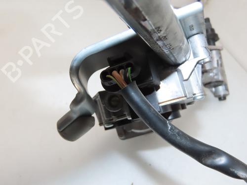 Used Front wiper motor BMW 1 (E87) 116 i (122 hp) 25859408
