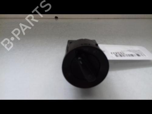 Used Headlight switch Headlight switch VW NEW BEETLE (9C1, 1C1) 1.9 TDI (101 hp) 8982897 8982897