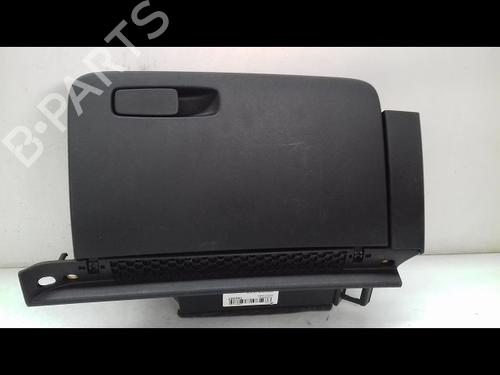 Used Glove box AUDI A1 (8X1, 8XK) 1.6 TDI (115 hp) 15047593