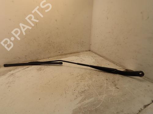 Used Front windshield wiper arm DACIA LODGY (JS_) 1.5 dCi (JSMC, JSAF) (107 hp) 28136570