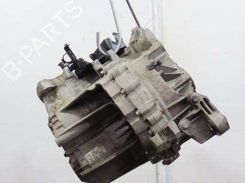 Gearbox VOLVO V40 Hatchback (525) D2 | BP18352306M3 
