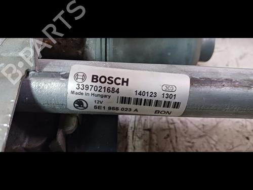 Used Front wiper motor SKODA OCTAVIA III Combi (5E5, 5E6) 2.0 TDI (150 hp) 15625173