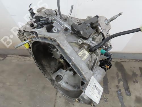 gearbox-renault-clio-v-b7_-2019-32715235 main image