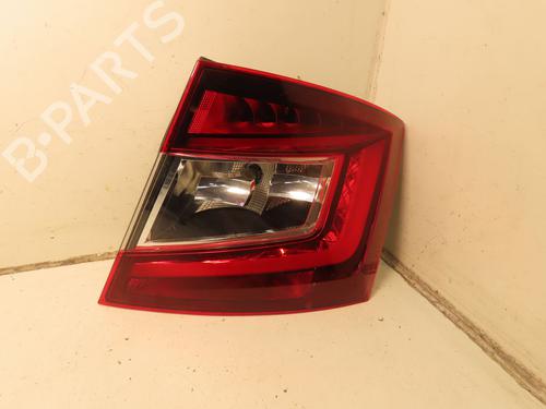 right-taillight-skoda-fabia-iii-nj3-2014-2015-2016-2017-2018-2019-2020-2021-31796353 main image