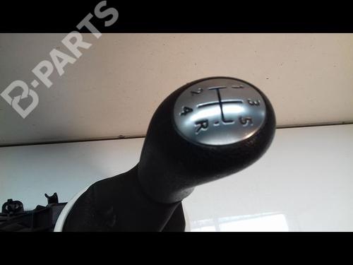 Gear lever RENAULT TWINGO III (BCM_, BCA_) 1.0 SCe 70 (BCMB) | BP9577946M90 
